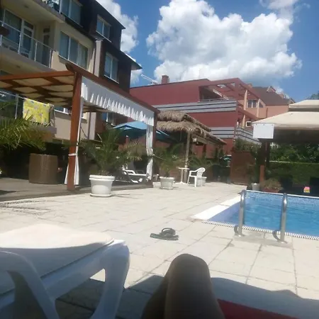 Private In Sunny House Family 아파트 *