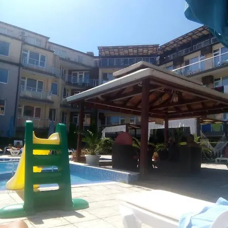 Private In Sunny House Family 아파트 *